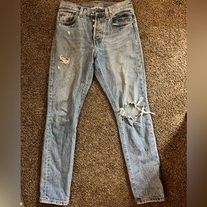 Women's Levi 501 jeans, size 25, great condition!